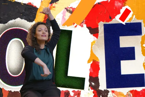 Fotograma de la serie para Fundación Banco Santander: collage con la palabra Olé